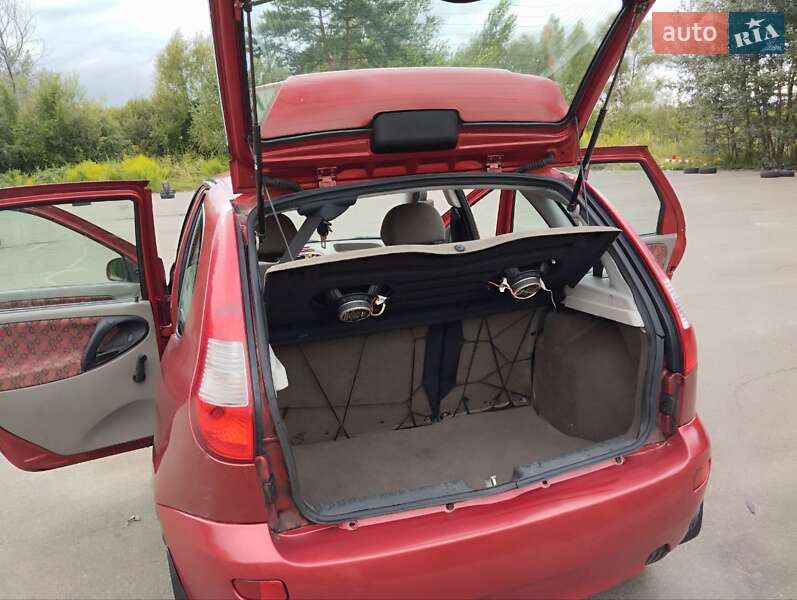 Хэтчбек ВАЗ / Lada 1119 Калина 2007 в Обухове