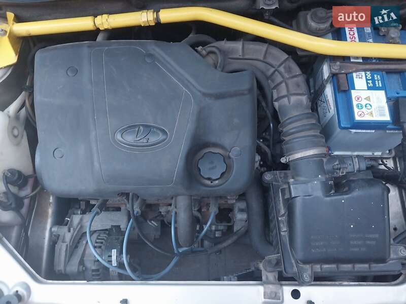 Хэтчбек ВАЗ / Lada 1119 Калина 2007 в Чернигове