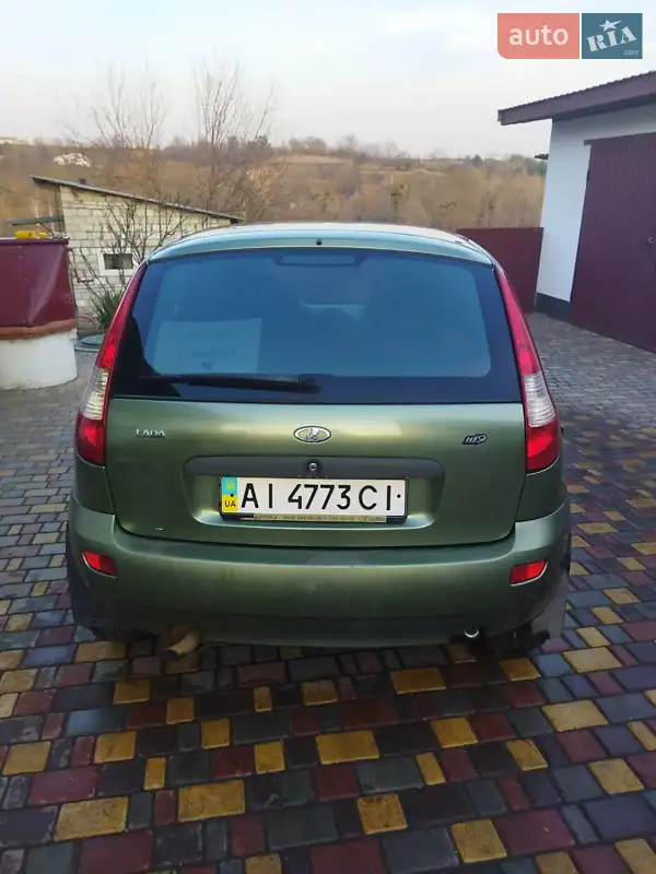 Хэтчбек ВАЗ 1119 Калина 2008 в 