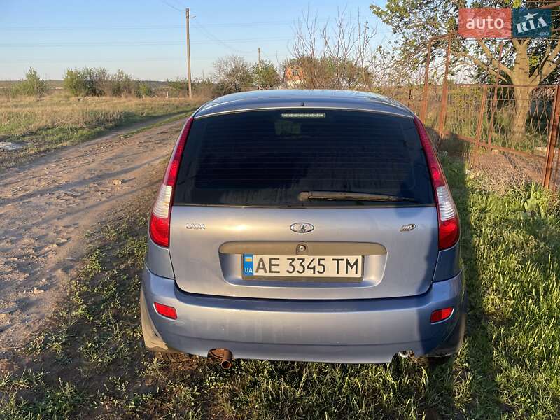 Хэтчбек ВАЗ / Lada 1119 Калина 2007 в Никополе