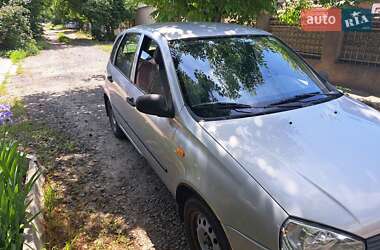 Хэтчбек ВАЗ 1119 Калина 2008 в 