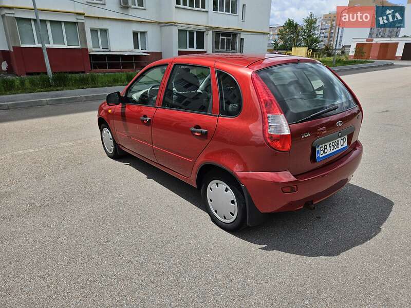 Хэтчбек ВАЗ / Lada 1119 Калина 2010 в Харькове