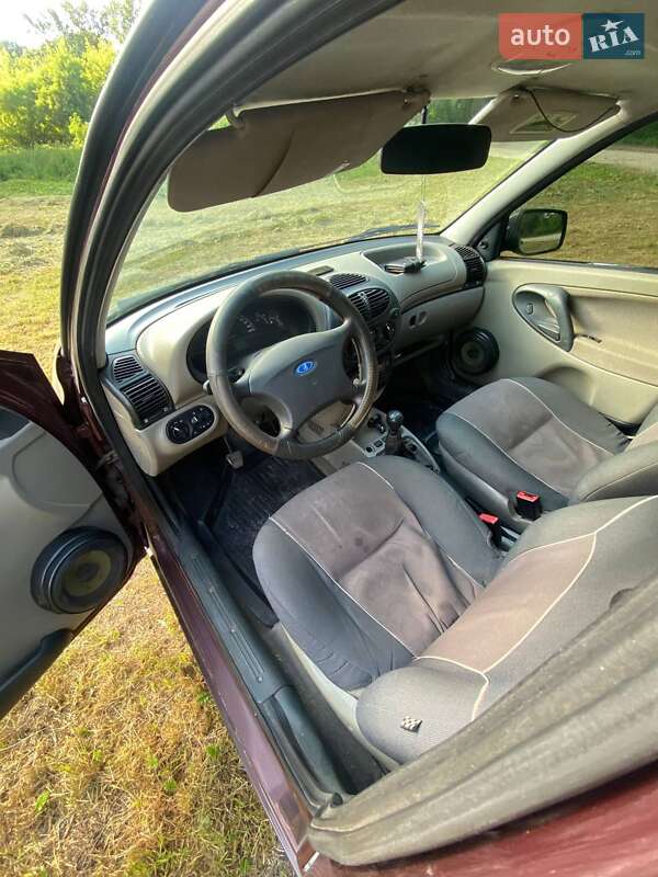 Хэтчбек ВАЗ / Lada 1119 Калина 2011 в Зборове фото 6 Хэтчбек ВАЗ / Lada 1119 Калина 2011 в Зборове