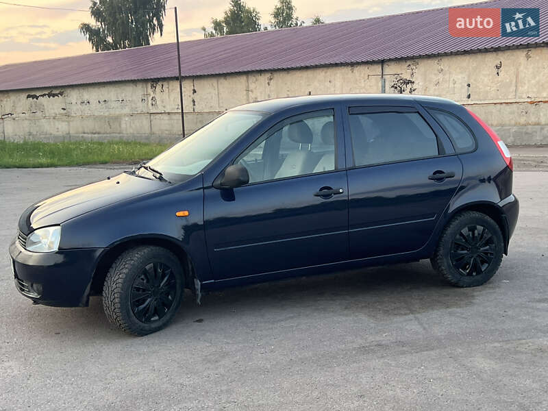 Хэтчбек ВАЗ / Lada 1119 Калина 2008 в Шостке
