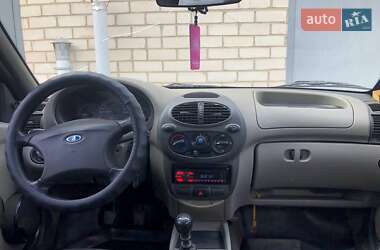 Хэтчбек ВАЗ 1119 Калина 2007 в 