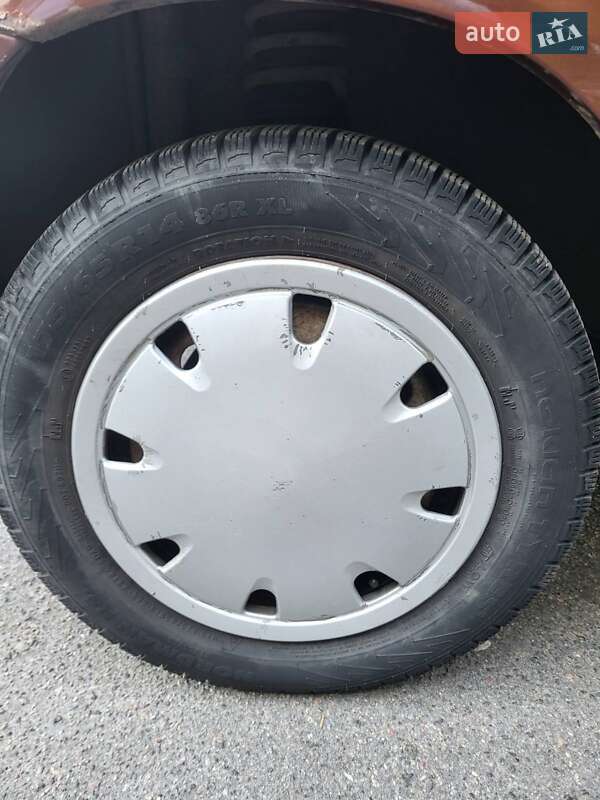 Хетчбек ВАЗ / Lada 1119 Калина 2008 в Києві фото 8 Хетчбек ВАЗ / Lada 1119 Калина 2008 в Києві
