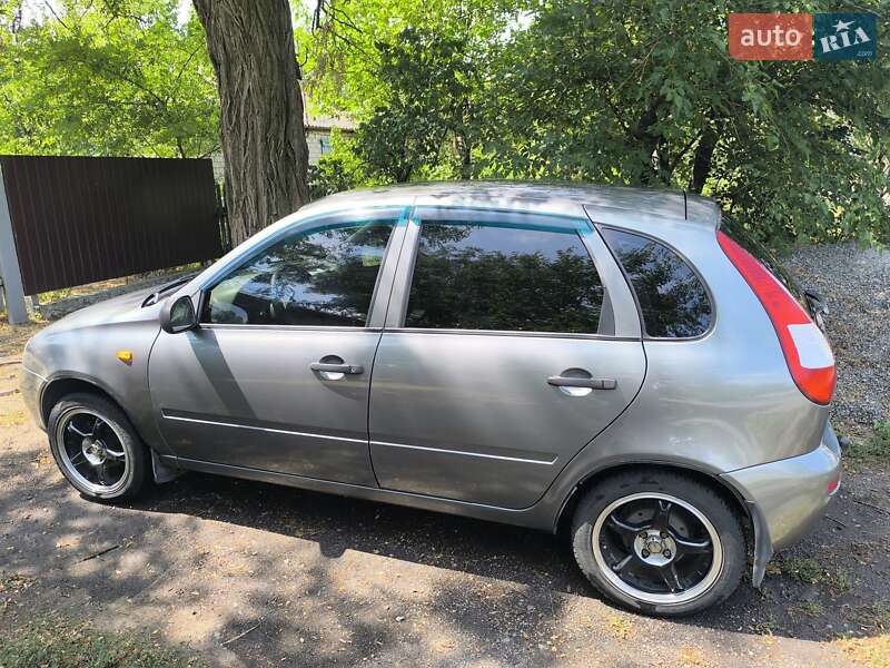 Хетчбек ВАЗ / Lada 1119 Калина 2007 в Знаменівці