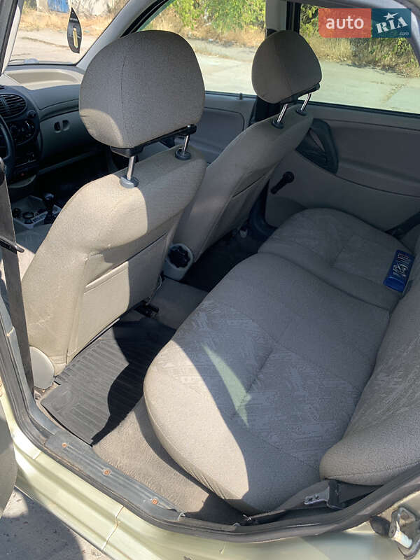 Хэтчбек ВАЗ / Lada 1119 Калина 2008 в Березанке фото 7 Хэтчбек ВАЗ / Lada 1119 Калина 2008 в Березанке