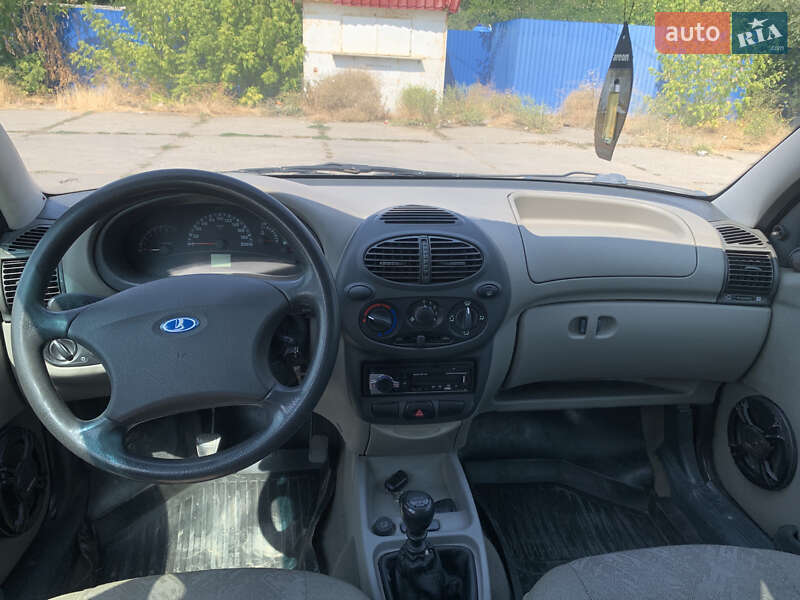 Хэтчбек ВАЗ / Lada 1119 Калина 2008 в Березанке фото 8 Хэтчбек ВАЗ / Lada 1119 Калина 2008 в Березанке