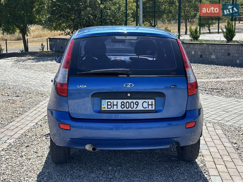 Хетчбек ВАЗ / Lada 1119 Калина 2008 в Южному