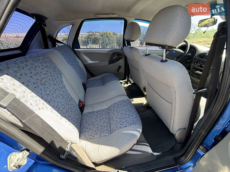 Хетчбек ВАЗ / Lada 1119 Калина 2008 в Южному