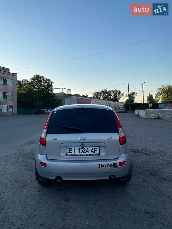 Хэтчбек ВАЗ / Lada 1119 Калина 2007 в Полтаве фото 5 Хэтчбек ВАЗ / Lada 1119 Калина 2007 в Полтаве