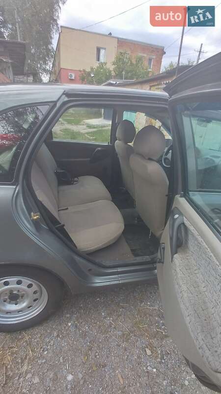 Хэтчбек ВАЗ / Lada 1119 Калина 2007 в Харькове фото 6 Хэтчбек ВАЗ / Lada 1119 Калина 2007 в Харькове