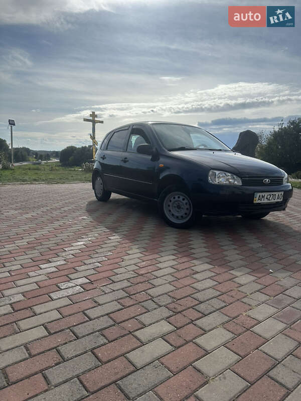 Хэтчбек ВАЗ / Lada 1119 Калина 2007 в Овруче