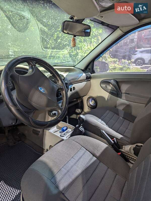 Хэтчбек ВАЗ / Lada 1119 Калина 2008 в Киеве