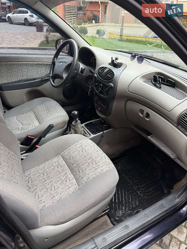 Хэтчбек ВАЗ / Lada 1119 Калина 2007 в Ирпене