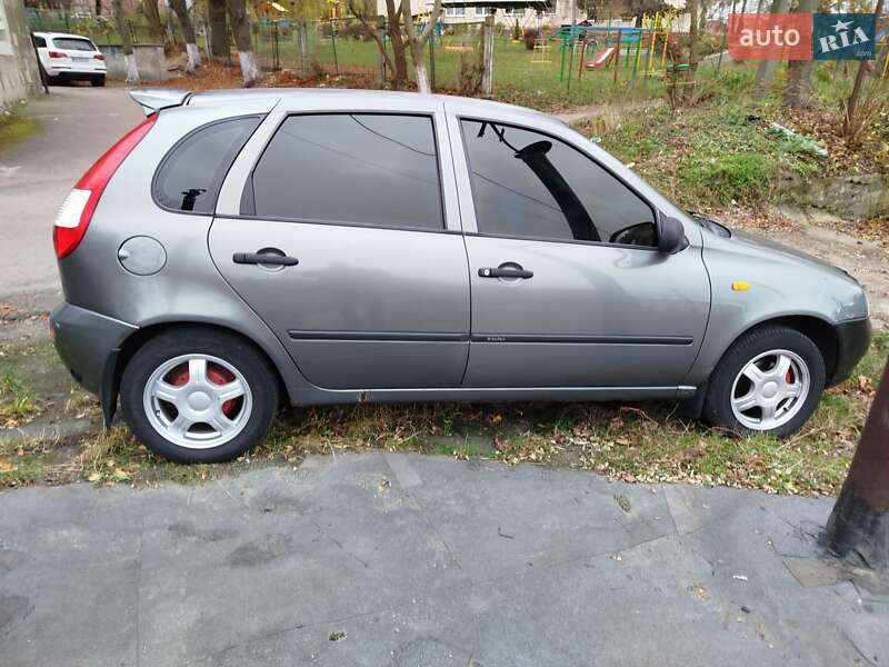 Хэтчбек ВАЗ / Lada 1119 Калина 2007 в Ровно