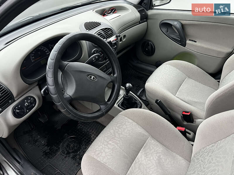 Хэтчбек ВАЗ / Lada 1119 Калина 2008 в Киеве