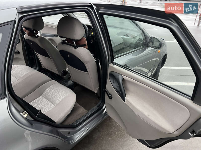 Хэтчбек ВАЗ / Lada 1119 Калина 2008 в Киеве