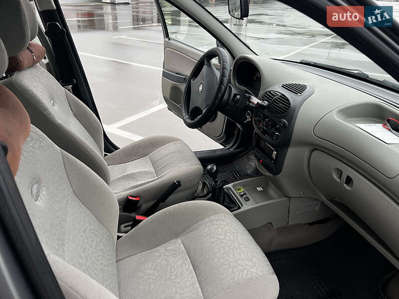 Хэтчбек ВАЗ / Lada 1119 Калина 2008 в Киеве