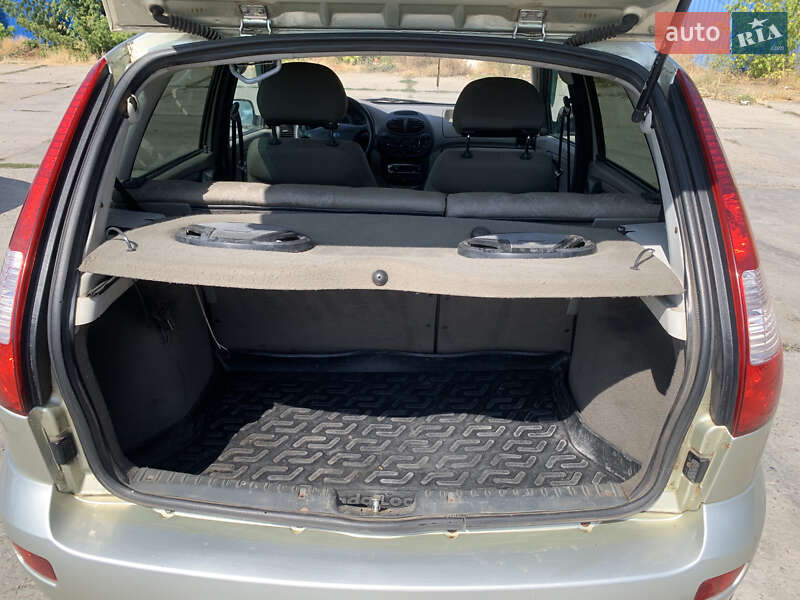 Хэтчбек ВАЗ / Lada 1119 Калина 2008 в Березанке