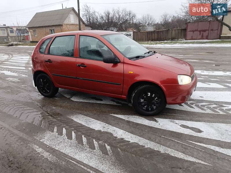 Хэтчбек ВАЗ / Lada 1119 Калина 2008 в Путивле