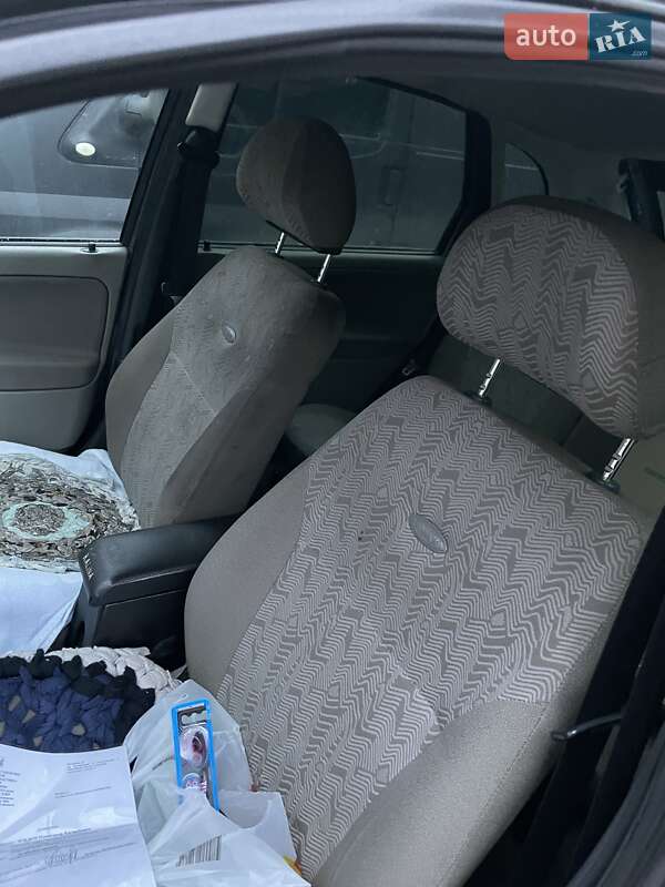 Хэтчбек ВАЗ / Lada 1119 Калина 2008 в Днепре фото 3 Хэтчбек ВАЗ / Lada 1119 Калина 2008 в Днепре