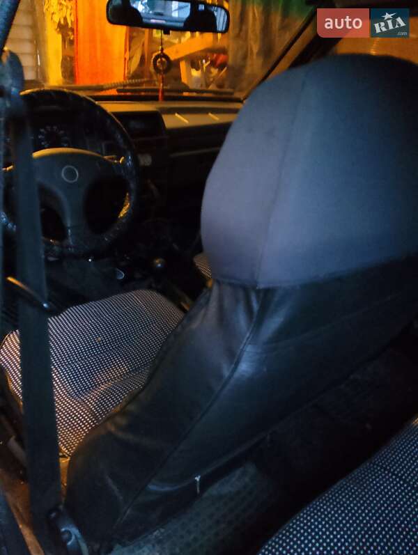 Седан ВАЗ / Lada 1500 GL 1990 в Чернігові