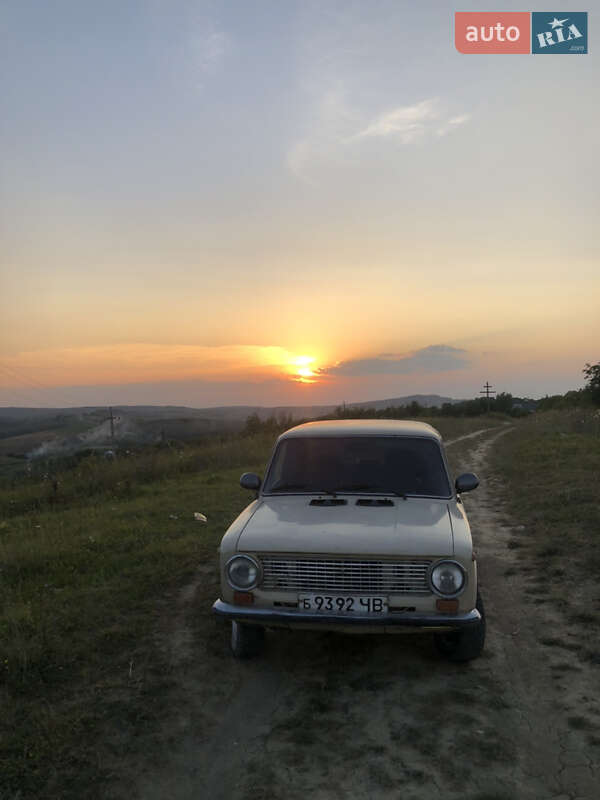 Седан ВАЗ / Lada 2101 1986 в Черновцах