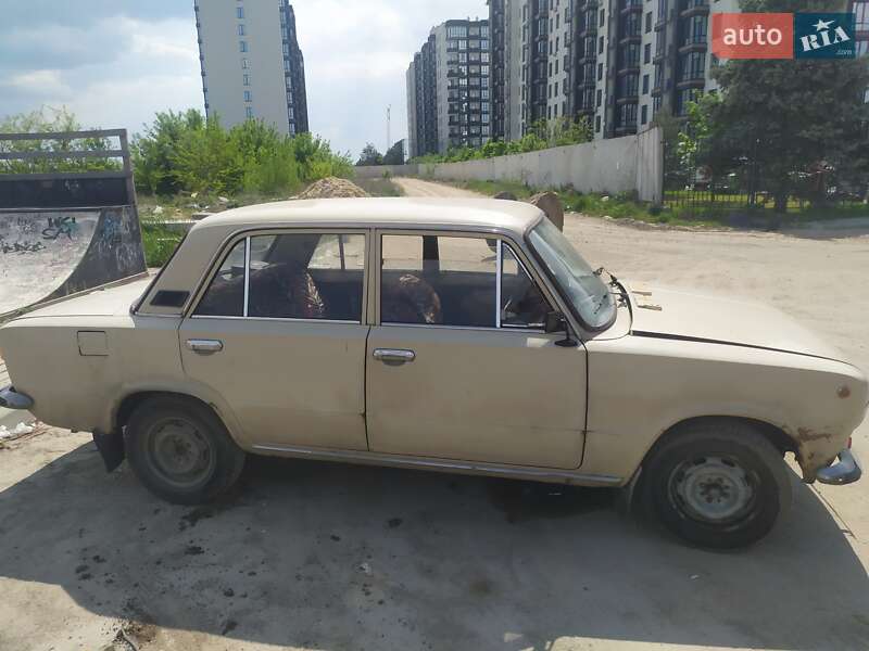 Седан ВАЗ / Lada 2101 1983 в Киеве