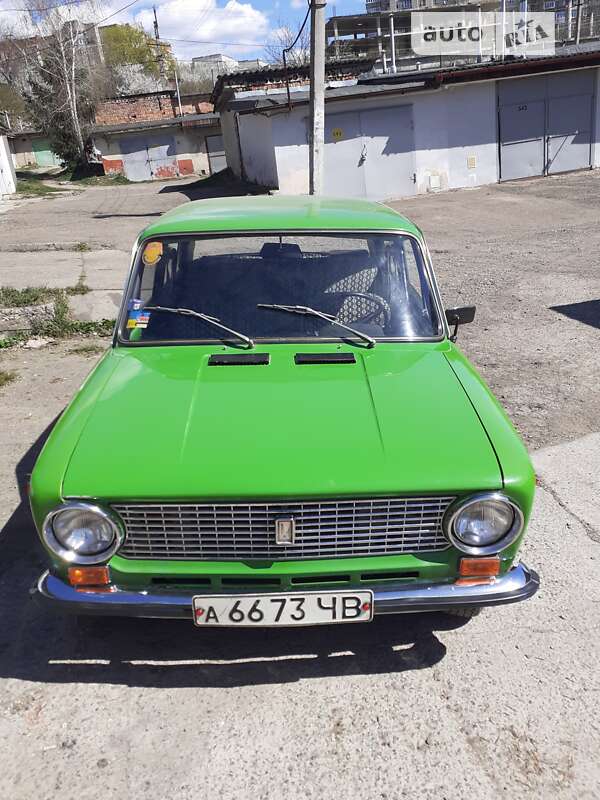 Седан ВАЗ / Lada 2101 1984 в Черновцах