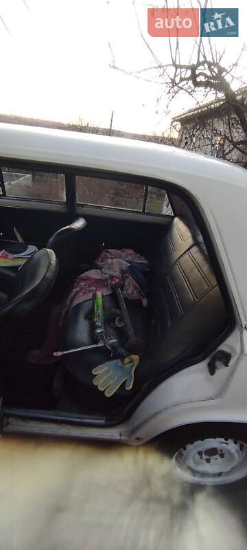 Седан ВАЗ / Lada 2101 1984 в Чернівцях