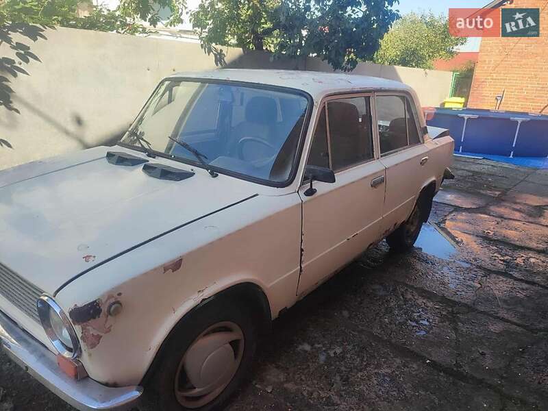 Седан ВАЗ / Lada 2101 1987 в Львове