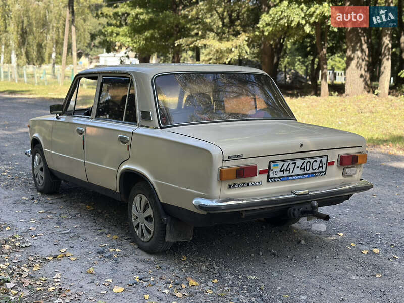 Седан ВАЗ / Lada 2101 1985 в Ромнах