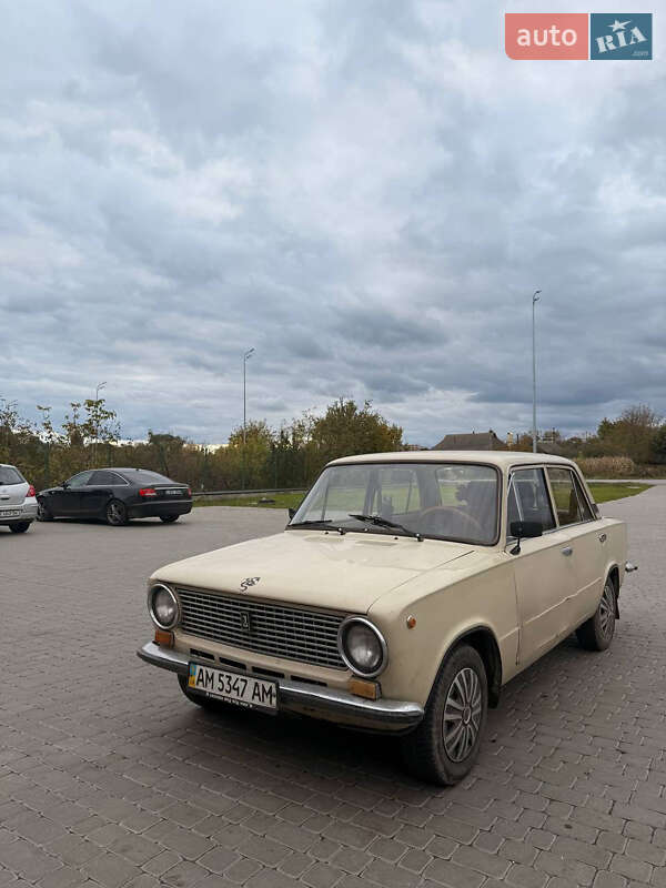 Седан ВАЗ / Lada 2101 1983 в Казатине