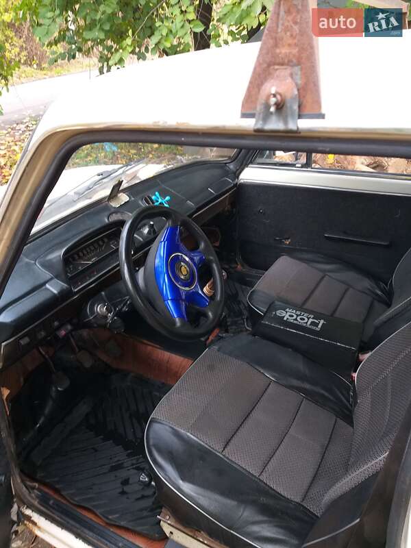 Седан ВАЗ / Lada 2101 1986 в Верхнеднепровске фото 4 Седан ВАЗ / Lada 2101 1986 в Верхнеднепровске