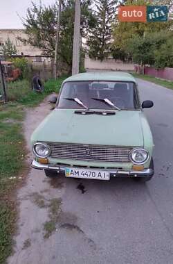 Седан ВАЗ 2101 1975 в  фото 15 Седан ВАЗ 2101 1975 в