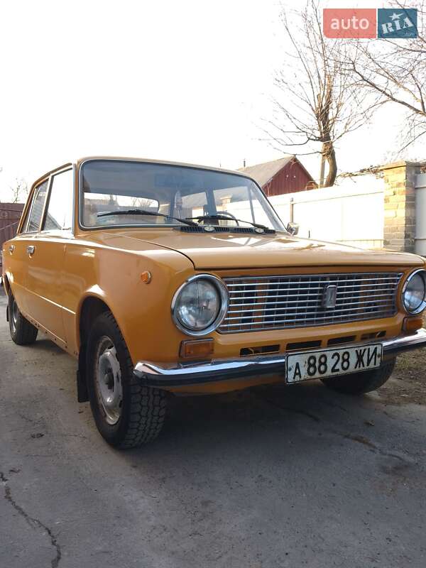 Седан ВАЗ / Lada 2101 1984 в Звягеле фото 3 Седан ВАЗ / Lada 2101 1984 в Звягеле