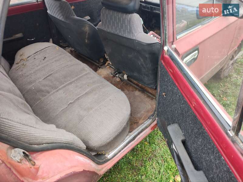 Седан ВАЗ / Lada 2101 1982 в Ставище фото 3 Седан ВАЗ / Lada 2101 1982 в Ставище