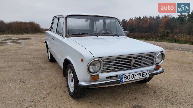 Седан ВАЗ / Lada 2101 1985 в Кременце фото Седан ВАЗ / Lada 2101 1985 в Кременце