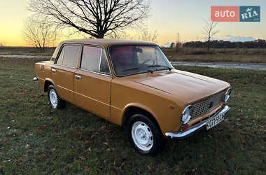 Седан ВАЗ 2101 1981 в Ромнах