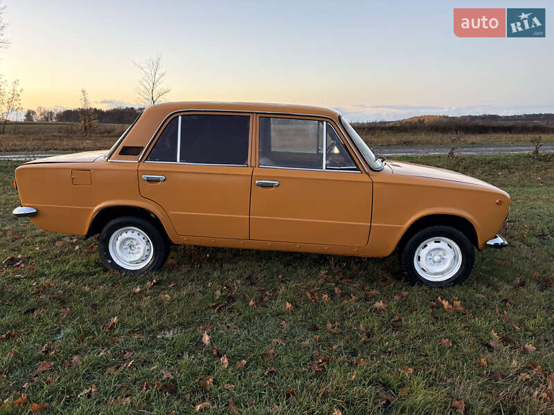 Седан ВАЗ / Lada 2101 1981 в Ромнах