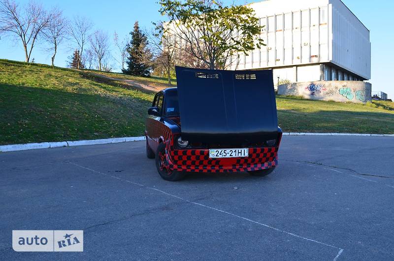 Седан ВАЗ / Lada 2103 2013 в Херсоне