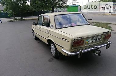 Седан ВАЗ / Lada 2103 1975 в Дніпрі