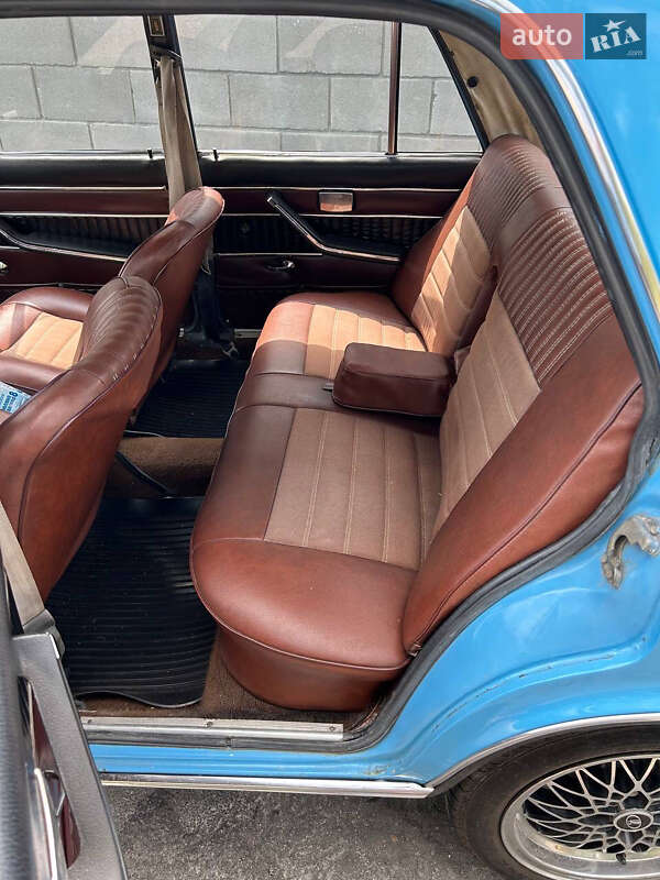 Седан ВАЗ / Lada 2103 1980 в Чернігові