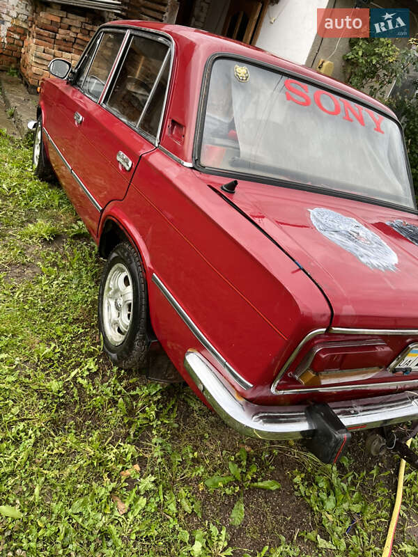 Седан ВАЗ / Lada 2103 1980 в Хусте