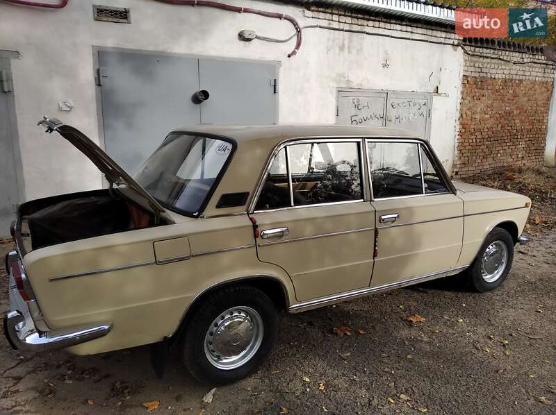 Седан ВАЗ / Lada 2103 1981 в Миколаєві