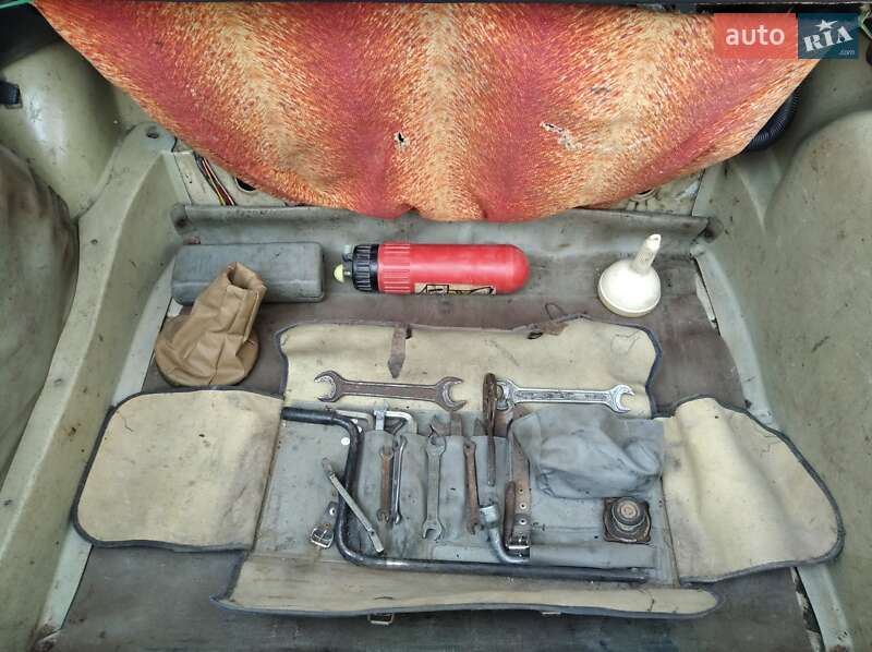 Седан ВАЗ / Lada 2103 1981 в Миколаєві