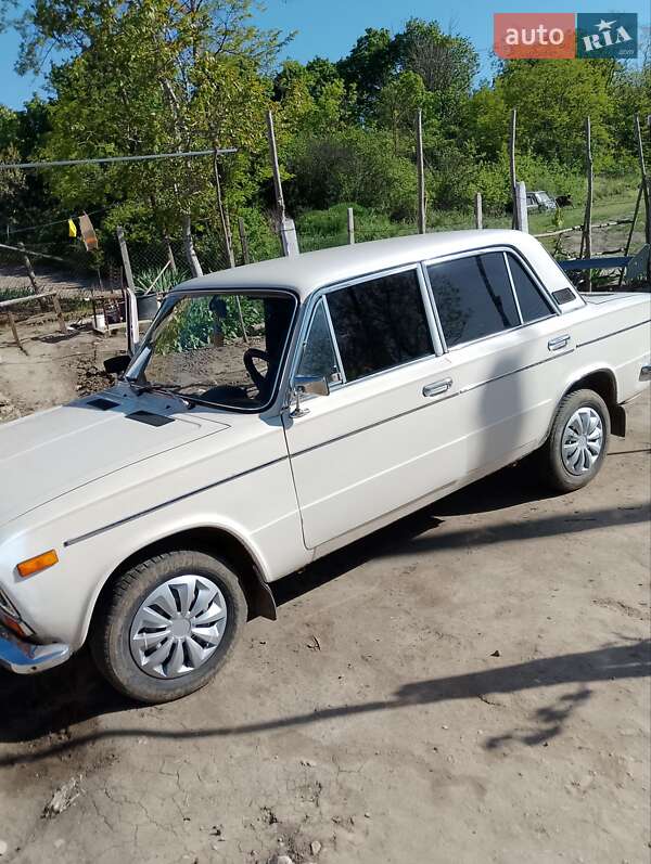Седан ВАЗ / Lada 2103 1976 в Окнах