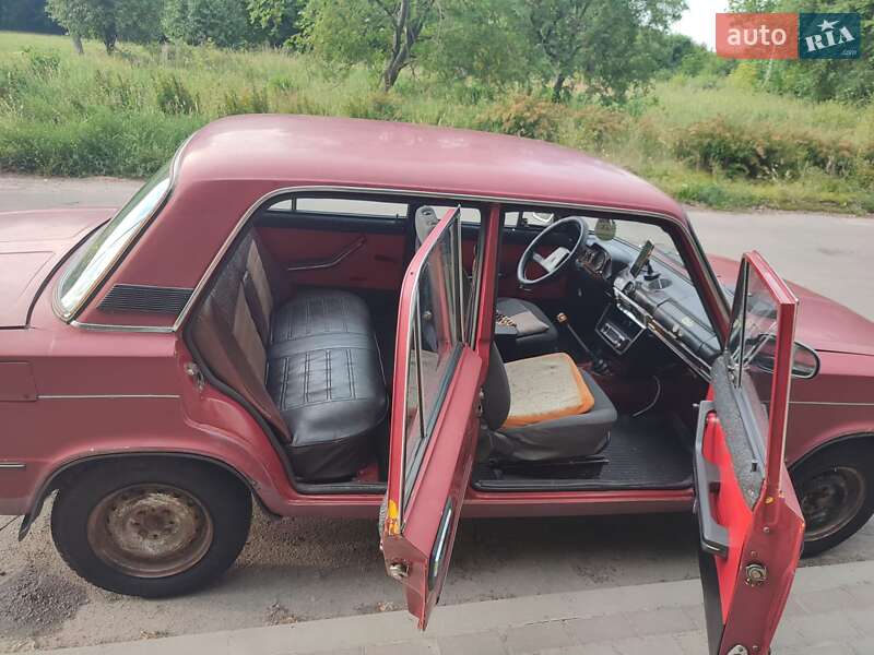 Седан ВАЗ / Lada 2103 1978 в Луцке
